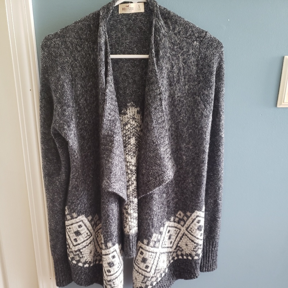 Hollister cardigan